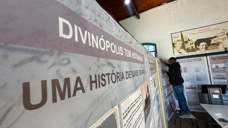 Noticia prefeitura-promove-exposicao-divinopolis-tem-historia-uai