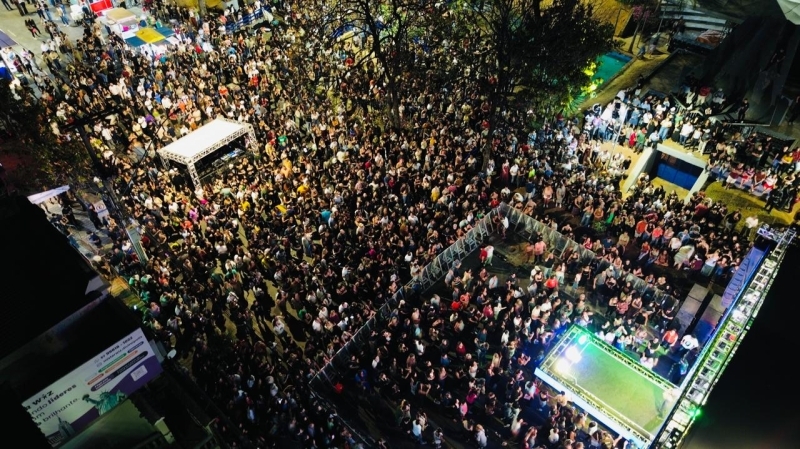 Noticia divino-inverno-reune-mais-de-40-mil-pessoas-em-tres-dias-de-cultura-musica-e