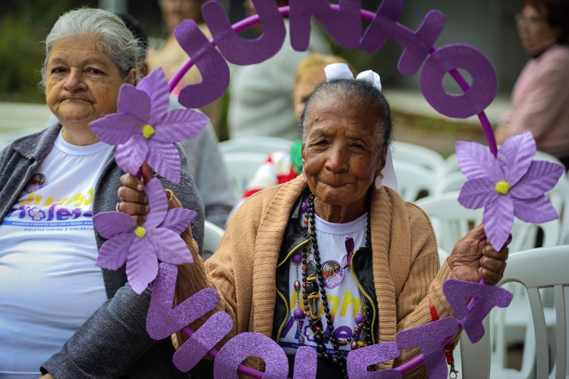 Noticia junho-violeta-mobiliza-comunidade-na-praca-da-catedral-e-reforca-valorizacao-da