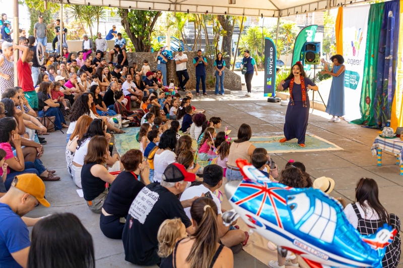 Noticia grupo-giraflo-se-apresenta-no-natal-iluminado-2025-com-participacao-especial-do