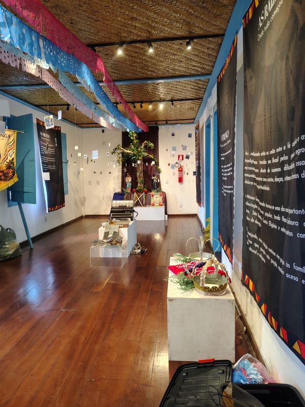 Noticia exposicao-sobre-o-reinado-de-divinopolis-continua-aberta-a-visitacao-no-museu