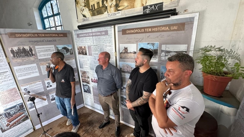 Noticia prefeitura-abre-exposicao-113-anos--divinopolis-tem-historia-uai