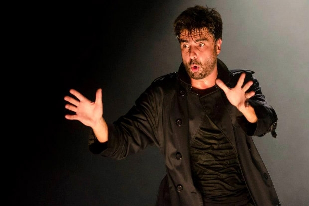 Noticia divinopolis-recebe-espetaculo-premiado-billdog-em-apresentacao-gratuita-na