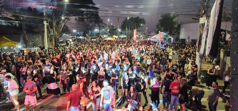 Noticia divina-motofest-reune-multidao-confira-a-galeria-de-fotos